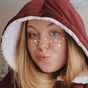 Meet your Posher, Eva